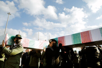 استقبال از پیکر هشت شهید گمنام در سنندج