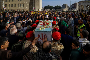 تشییع پیکر شهید گمنام در یادمان شهدای برق خوزستان