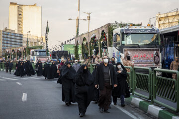 Funeral por 200 de los mártires de la Defensa Sagrada en Teherán
