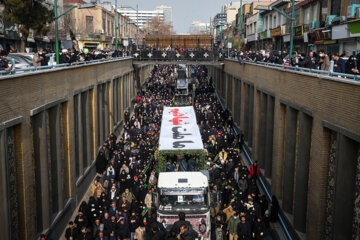 Funeral por 200 de los mártires de la Defensa Sagrada en Teherán
