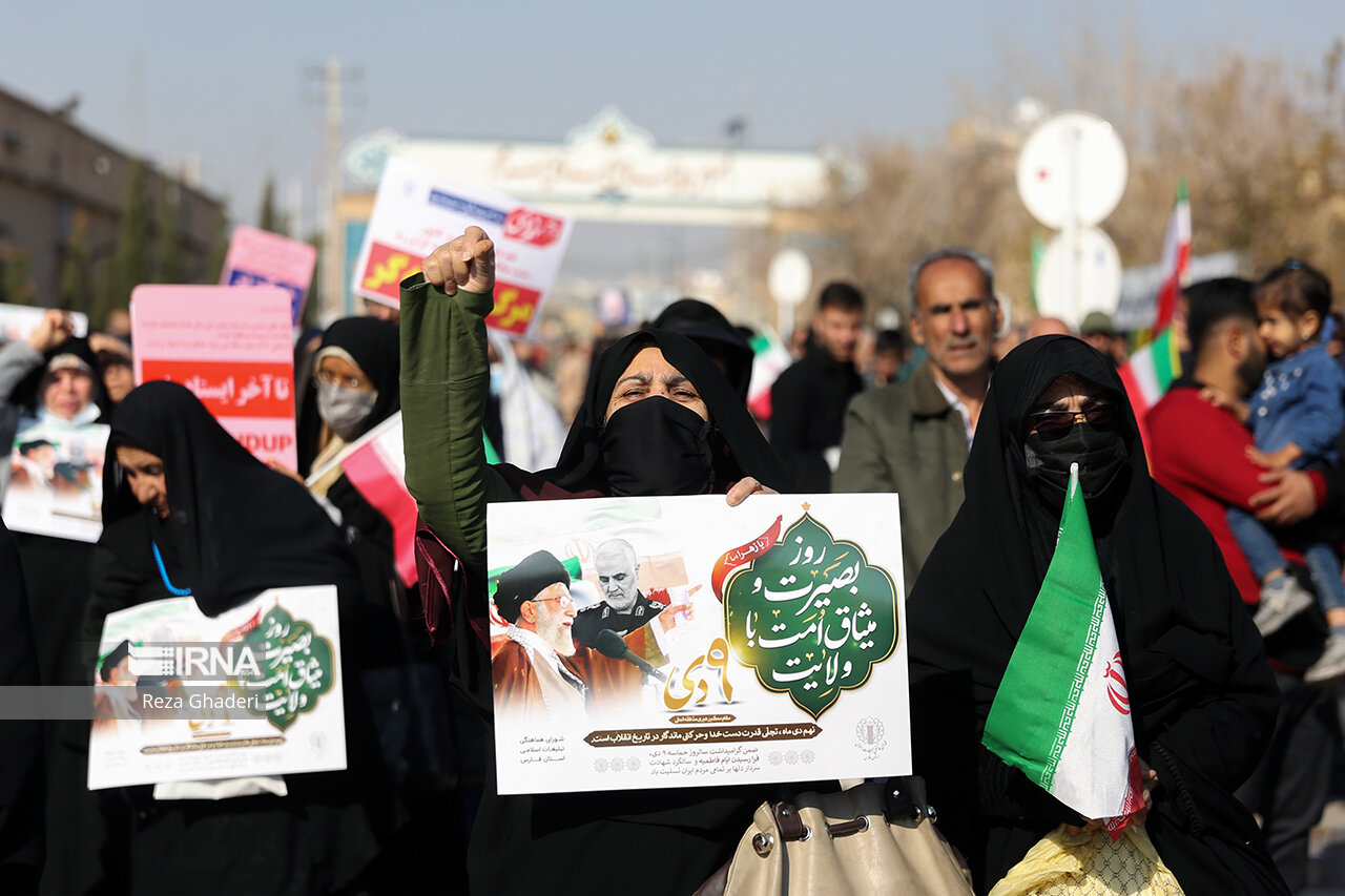 امام جمعه قشم: حماسه ماندگار ۹ دی باید تکرار شود