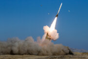 Abfeuern des Raketensystems „Qadir“ bei der Übung Zolfaqar 1401