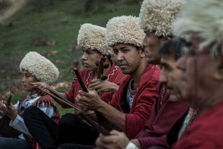 داستانها و روایتهای بخشیها ثبت شود/ارتباط موسیقی ترکمن با طبیعت