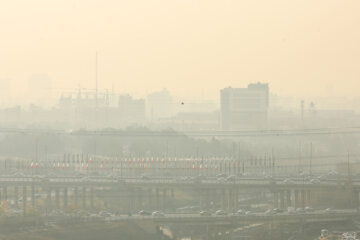صدور هشدار نارنجی آلودگی هوا در تهران/ از تردد غیرضروری خودداری کنید