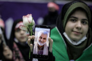 Masiva congregación femenina “las Hijas de Hach Qasem” en Teherán 
