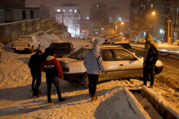 Iran : premières chutes de neige de l’année à Sanandaj