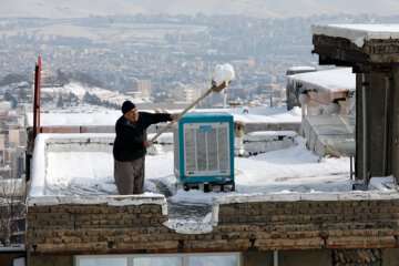 Iran : premières chutes de neige de l’année à Sanandaj