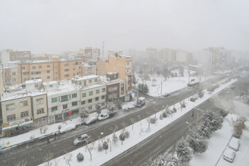 Hamedán da bienvenida a primeras nieves invernales