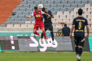 لیگ برتر فوتبال- پرسپولیس و نساجی مازندران