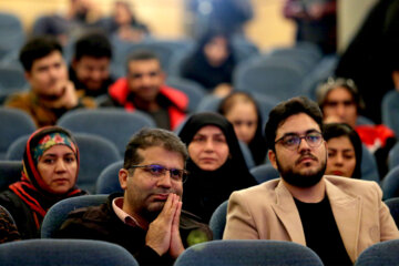 El 17º Festival Internacional de Poesía Fayr en Shiraz
