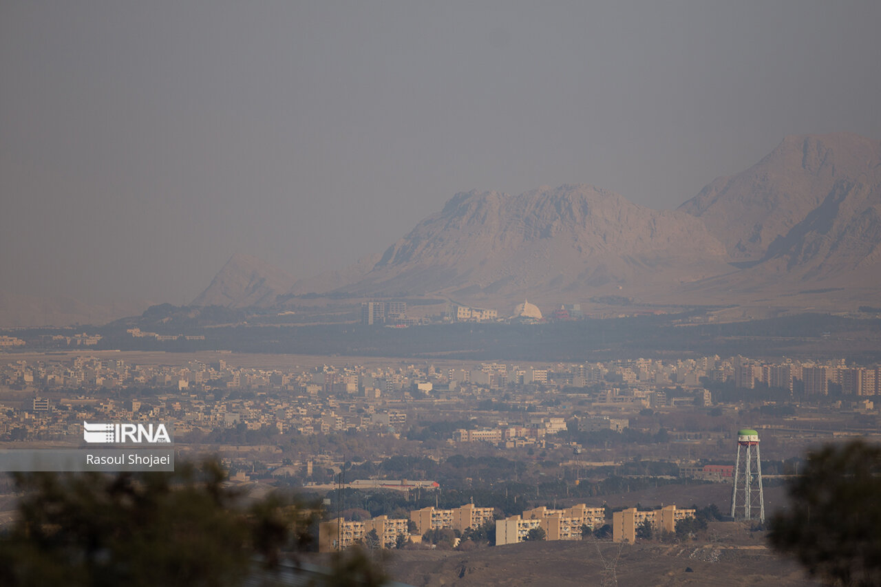 کاهش کیفیت هوا در مناطق مرکزی و صنعتی اصفهان تا دوشنبه ادامه دارد
