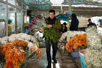 Mercado de flores en vísperas del Día de la Madre
