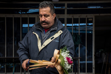 Mercado de flores en vísperas del Día de la Madre
