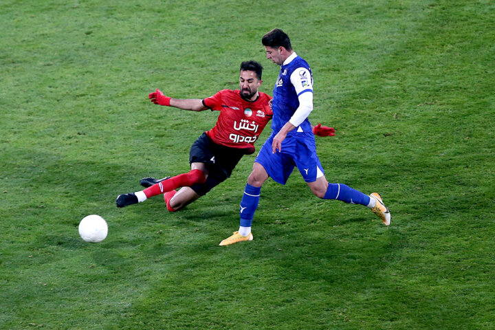 پنالتیهای نجاتبخش؛ استقلال انتقام لیگ را از تراکتور گرفت