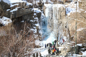 یخ زدن آبشار گنجنامه همدان