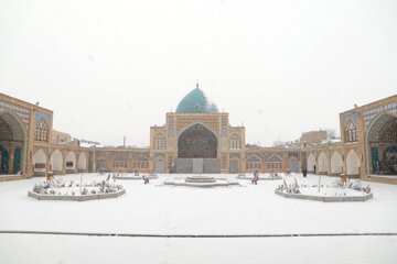 بارش برف شدید در زنجان