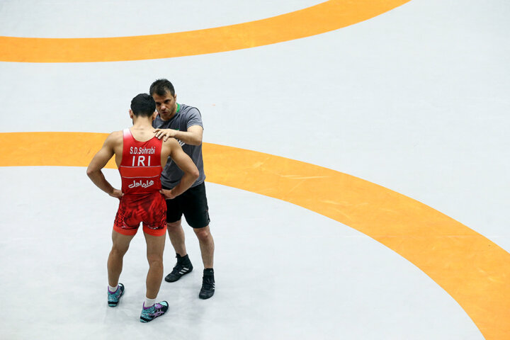 رنگرز: اهل قهر کردن نیستم/ کشتی فرنگی ظرفیت کسب ۴ مدال در پاریس را دارد