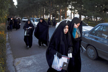 Comienzan los exámenes de acceso a las universidades iraníes