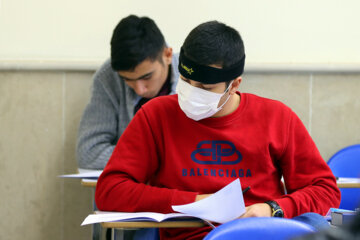 Segundo día de los Exámenes de acceso a las universidades en Zanyan
