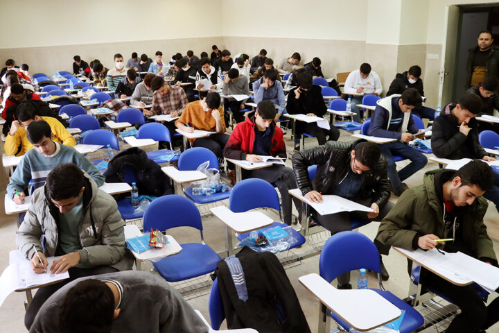 نامنویسی۲۵۳ هزار نفر برای کنکور ۱۴۰۲ / داوطلبان سوابق تحصیلی پایه دوازدهم را ایجاد کنند