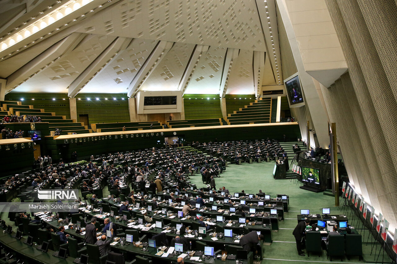 Une commission du Parlement iranien réfléchit à des mesures de représailles pour contrer le Parlement européen