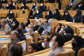 بیست و هشتمین جشنواره تحقیقات و فناوری علوم پزشکی رازی