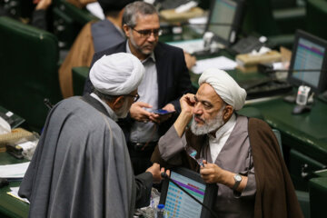 جلسه علنی مجلس شورای اسلامی - ۴ بهمن ۱۴۰۱