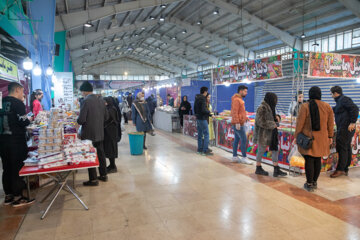 نمایشگاه توانمندی‌های تولیدی و صادراتی در کرمانشاه آغاز شد 