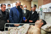 El ministro de Exteriores iraní visita a heridos del incidente en la embajada de Azerbaiyán en Teherán


