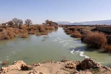 رسیدن حق آبه به دریاچه بختگان