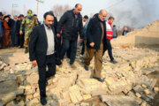 El ministro iraní del Interior visita las zonas damnificadas por el terremoto en Joy