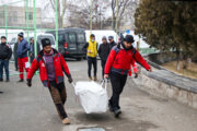  ۴۵۰ دستگاه چادر از یزد برای زلزله‌زدگان خوی ارسال شد
