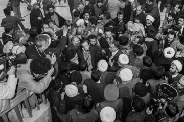 Aniversario del regreso del Imam Jomeini a Irán
