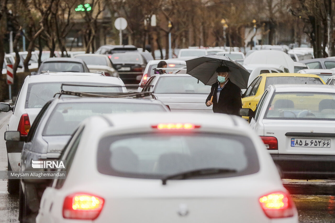 لغزندگی خیابانها حجم ترافیک در مشهد را افزایش داد