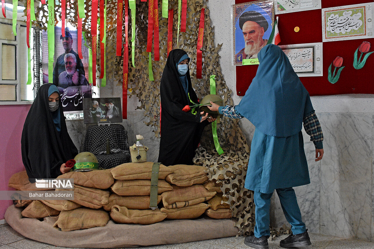 نمایشگاه‌ دانش‌آموزی مدرسه انقلاب در ۹۰۰ نقطه کرمان دایر می‌شود
