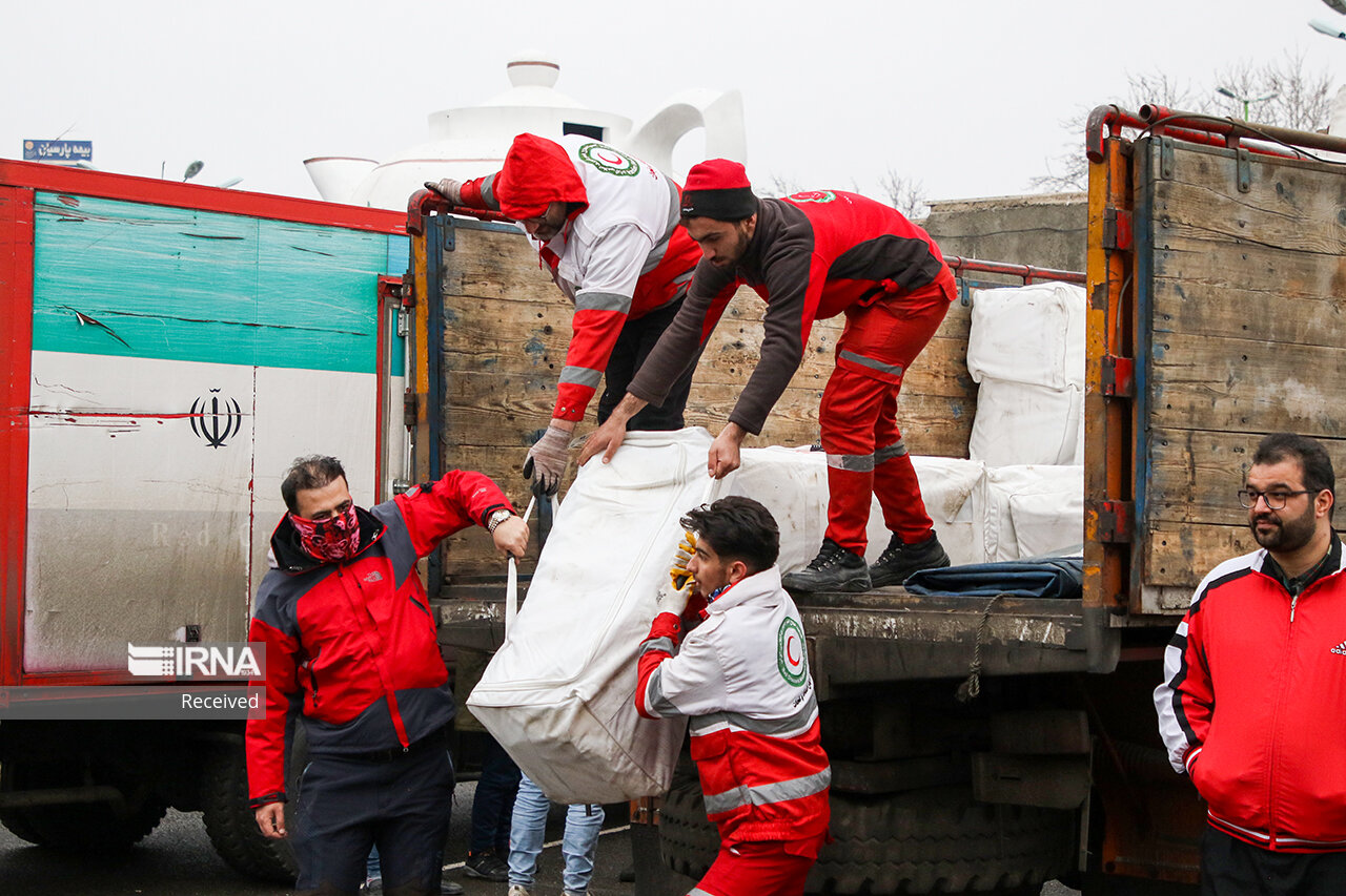 ارسال کمک های هلال احمر البرز به مناطق زلزله زده خوی