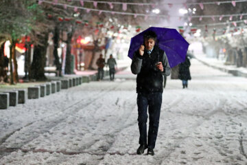 Iran : de fortes chutes de neige à Hamadan à l’ouest dimanche (12 février 2023)