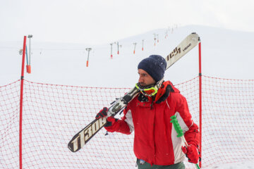 Esquiar en la pista Papaei