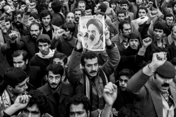 روز شمار انقلاب؛ پلاکاردهای مردمی