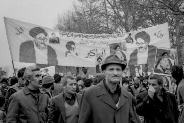 روز شمار انقلاب؛ پلاکاردهای مردمی