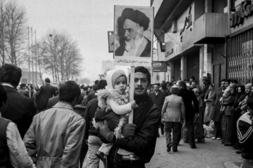 روز شمار انقلاب؛ پلاکاردهای مردمی