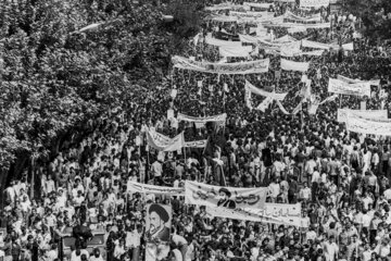 روز شمار انقلاب؛ پلاکاردهای مردمی