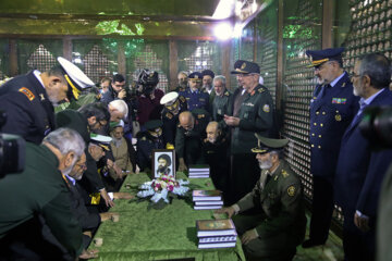 Las Fuerzas Armadas de Irán renuevan su lealtad a los ideales del Imam Jomeini