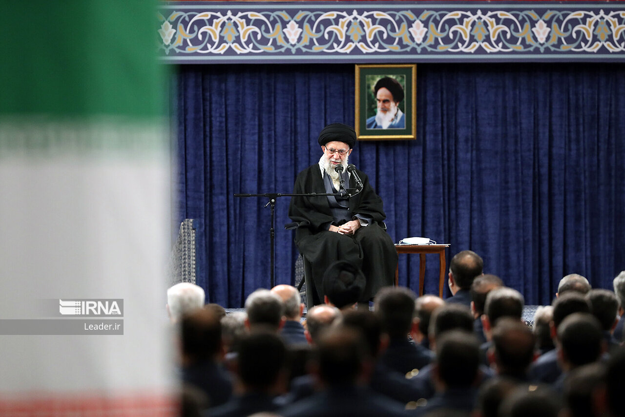 Ayatollah Khamenei drückt sein Mitgefühl mit den Erdbebenopfern in der Türkei und in Syrien aus