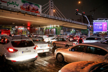 سرسره بازی در خیابان های تهران