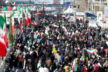 راهپیمایی 22 بهمن در تهران