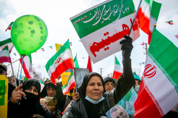 راهپیمایی چهل و چهارمین بهار انقلاب- کرج