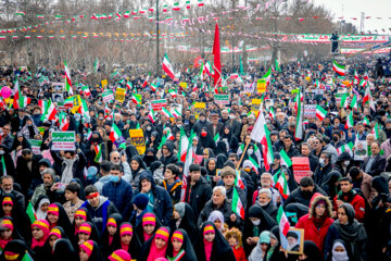 راهپیمایی چهل و چهارمین بهار انقلاب- کرج