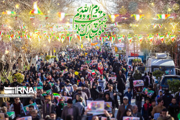 حضور پرشور مردم در راهپیمایی ۲۲ بهمن بیانگر حمایت از آرمان های انقلاب است
