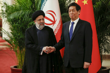 Première journée de la visite officielle du président iranien à Pékin